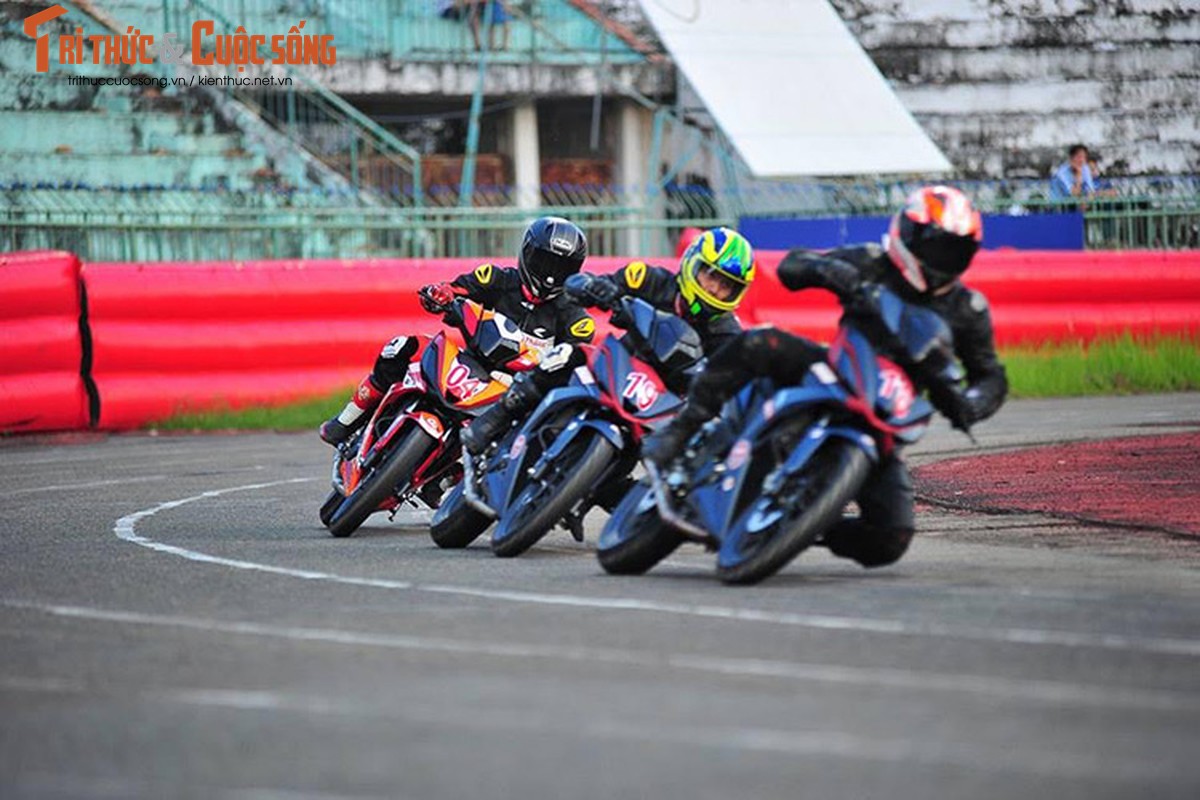 Can canh Honda Winner 150 ban duong dua tai VN-Hinh-11